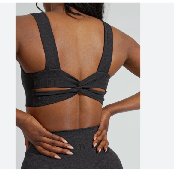 BUFFBUNNY Collection Synergy Seamless Charcoal Sports Bra Size Medium - Picture 2 of 11